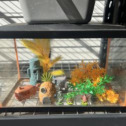 Glow Fish Tank Sponge Bob Set