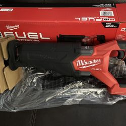 MILWAUKEE FUEL M18 BRUSHLESS NEW VERSION SAWZALL NEW IN BOX $170 FIRM TOOL ONLY