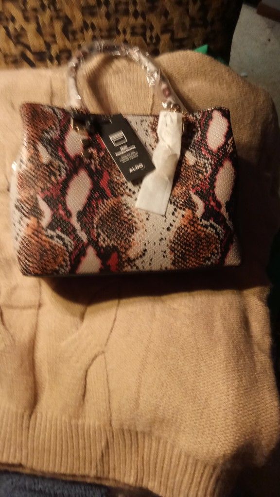 Brand New Tag Is Still On It Beautiful Animal Print Tote