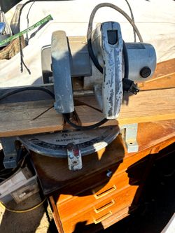 Rockwell Motorized Miter Box Saw