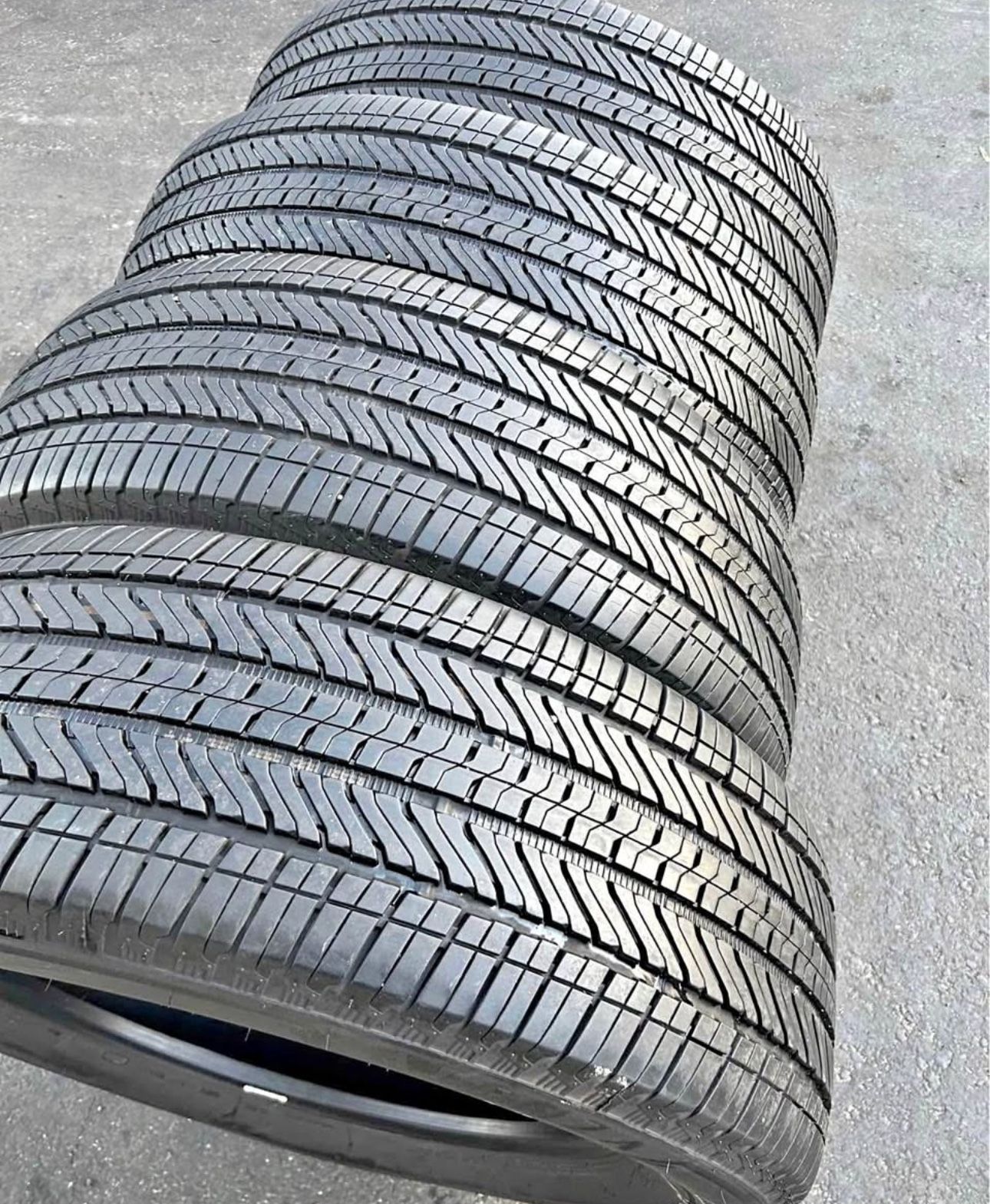 255 60 18 Bridgestone Tires Con 80% De Vida Las 4