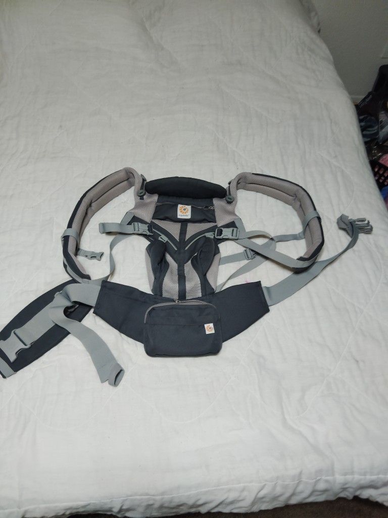 Kids Ergobaby Carrier Make Offer
