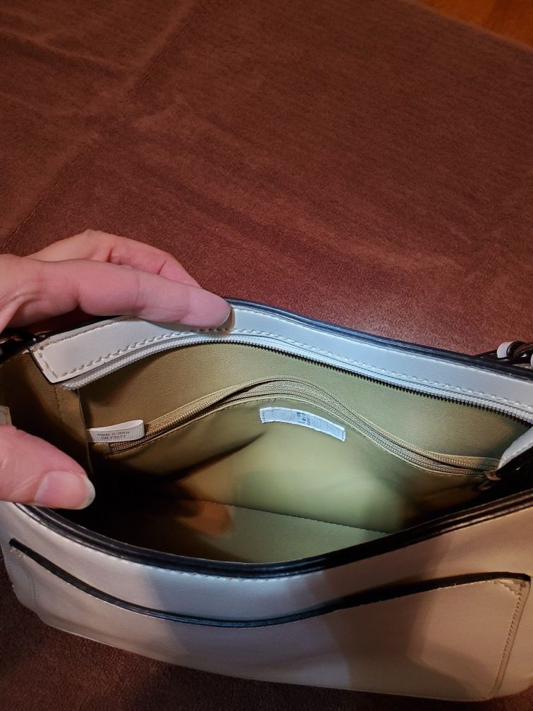 Apt 9 Purse