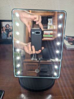 Light-up Mirror / Vanity Mirror