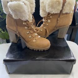 New Guess Boots  For Women