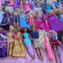 A Bundle Of Pretty Barbie’s