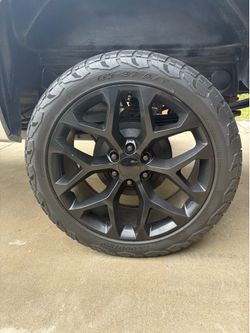 22” snowflake wheels with tires (6x139.7)