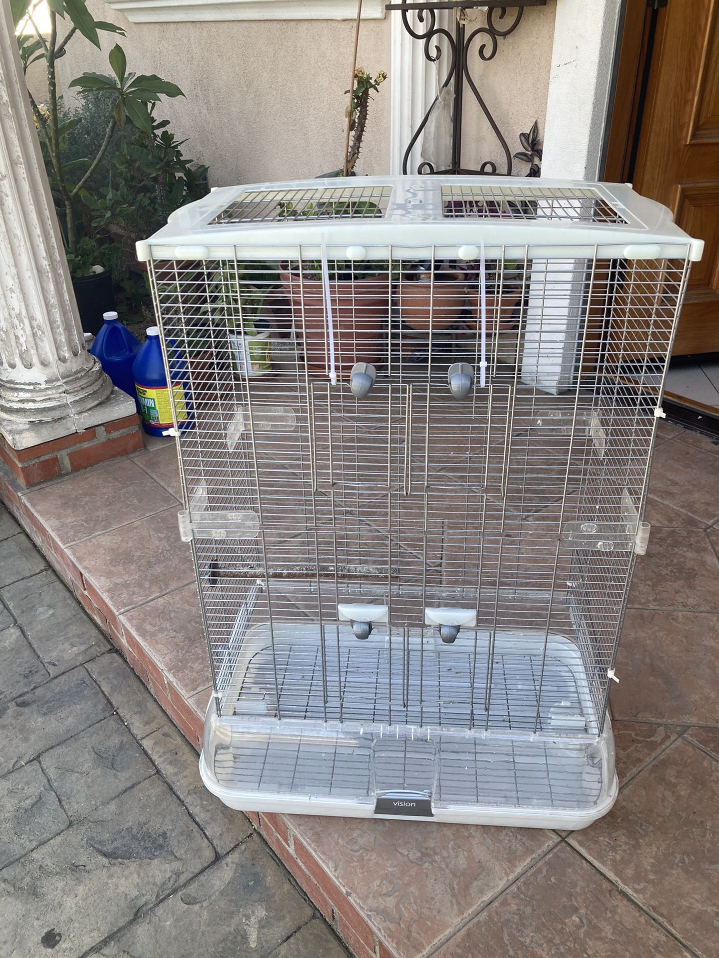 Visión Bird Cage Selling As It is See All Photos