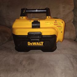 DeWalt Wet/Dry Vaccume Batt Operated