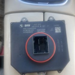 Genuine BMW 7 Series Passenger Side Headlight Module 