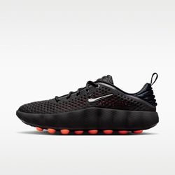 Nike Mind 002 Men's Pregame Shoes Black/Hyper Crimson/Hyper Crimson/Chrome Size M 10 / W 11.5