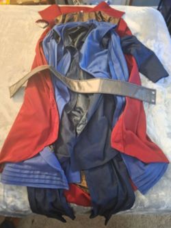 (Bargainable) Used Doctor Strange Costume