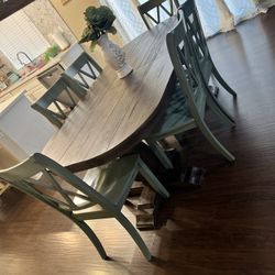 Dark Wood Dinning Table 