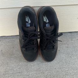 Black/brown Nike Shoes