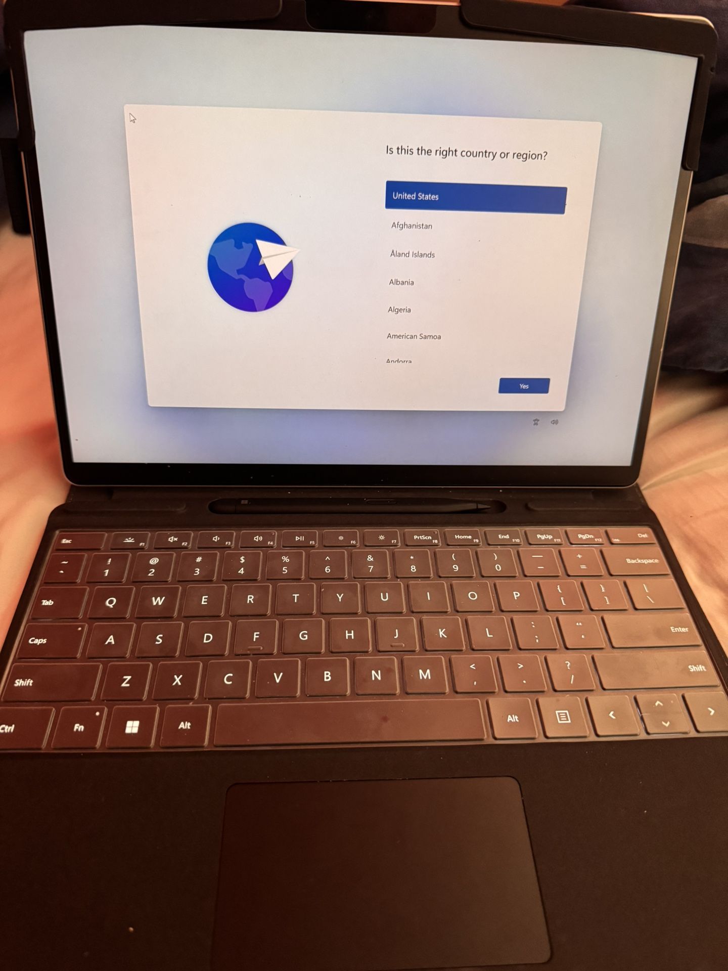 Surface Pro 9 and Pro Signature Keyboard Bundle