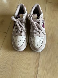 Nike Dunk Low Women’s Size 7