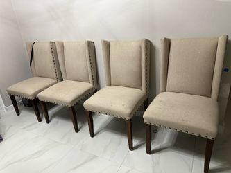 4 dinner table chairs