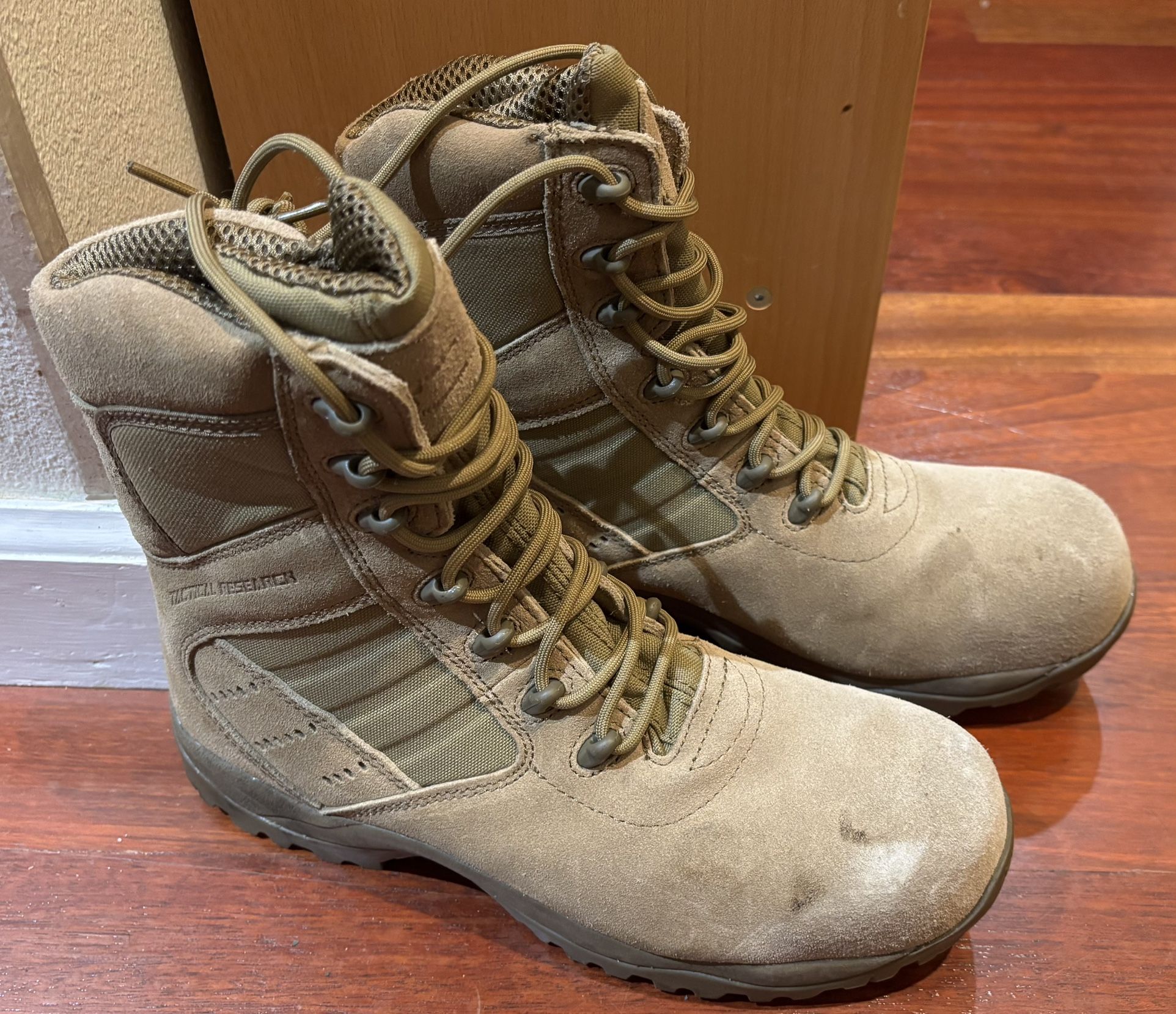 Military Surplus Tactical Research Lightweight Boots, Men’s Size 9 W