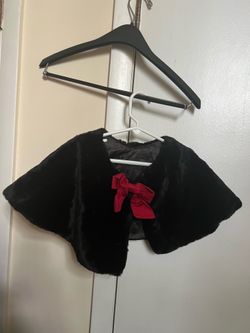 Girls Faux Fur  Cape