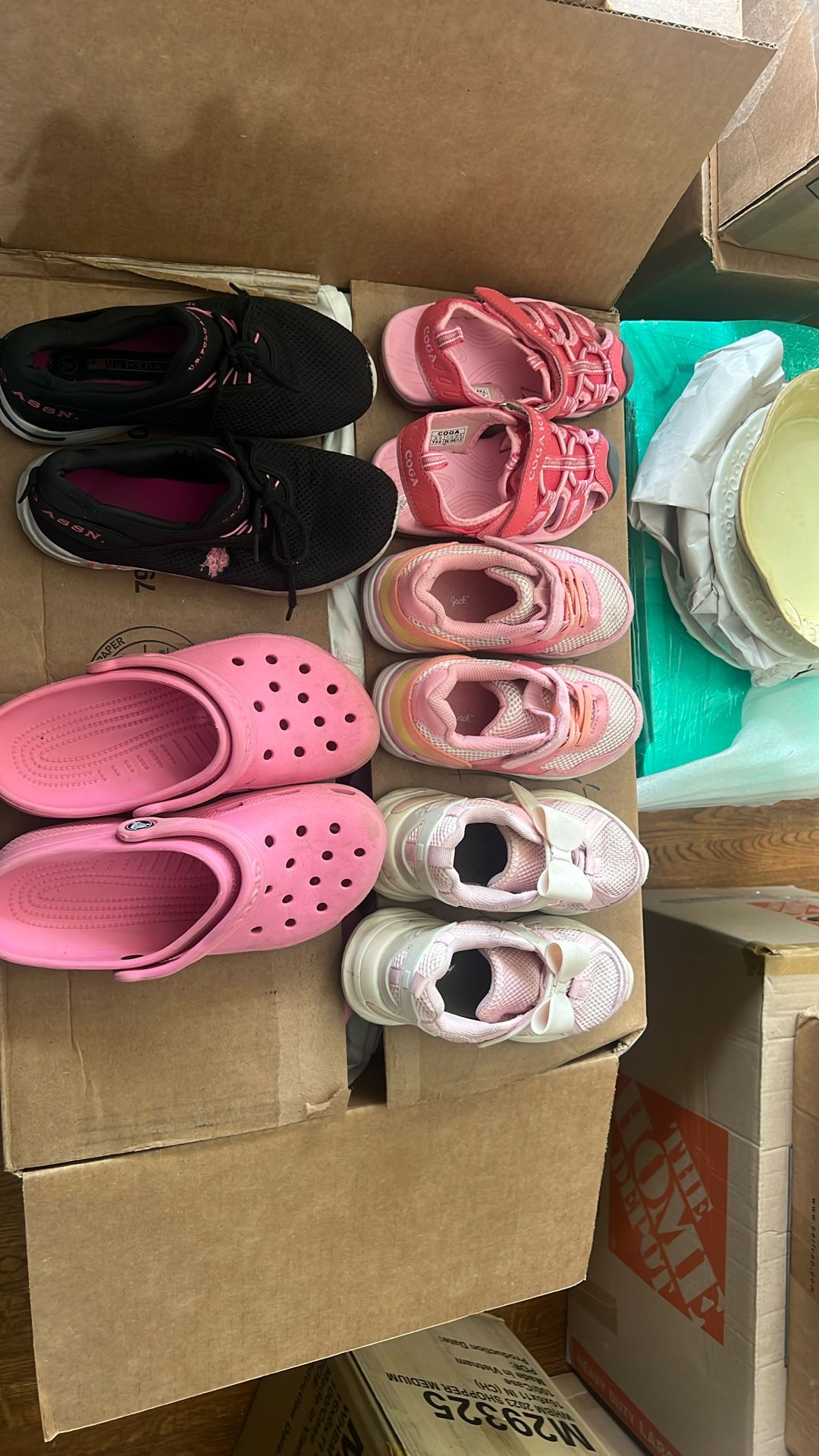 Girls Shoes