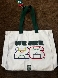 Tote bag