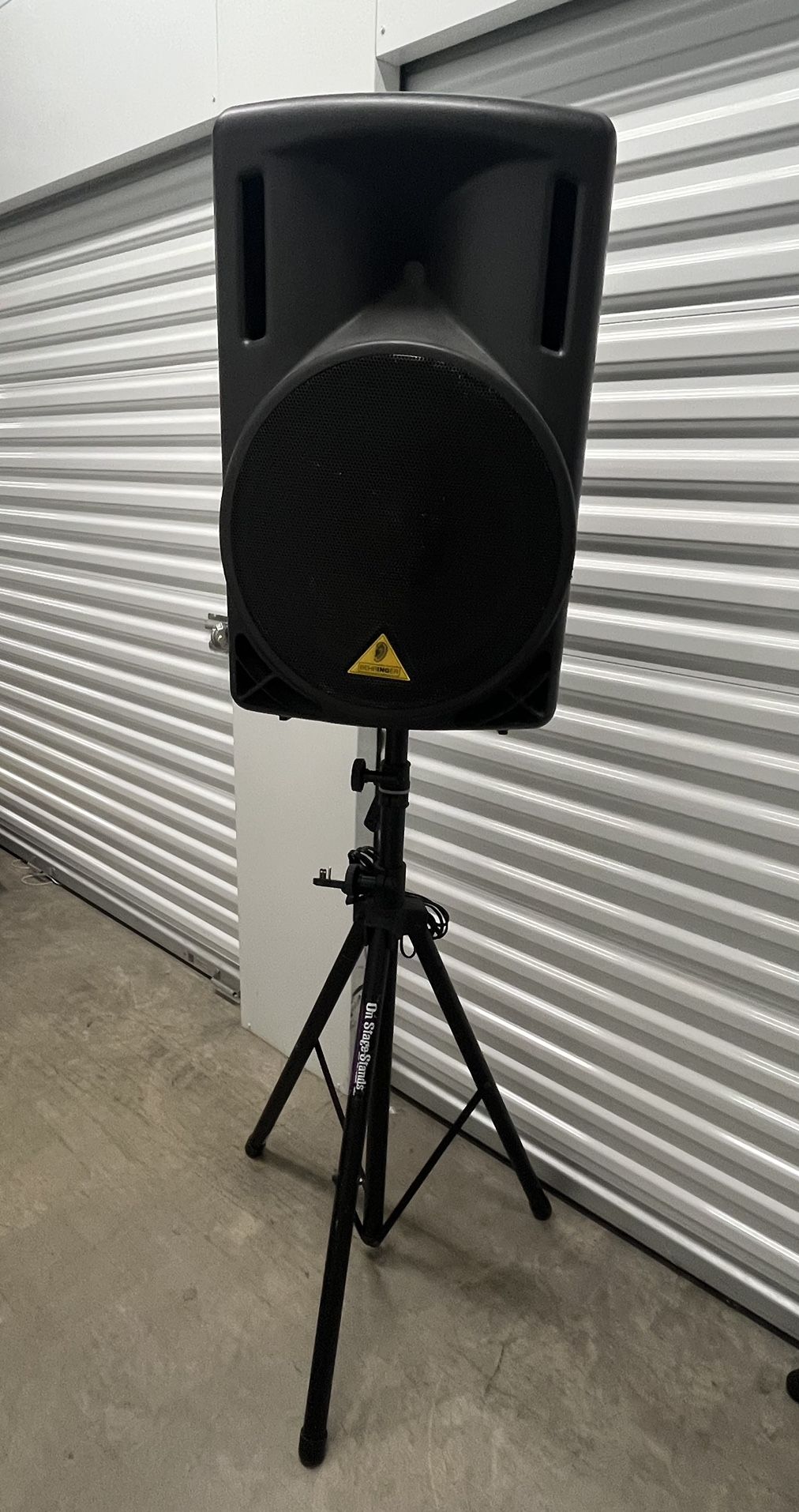 DJ Speaker With Stands