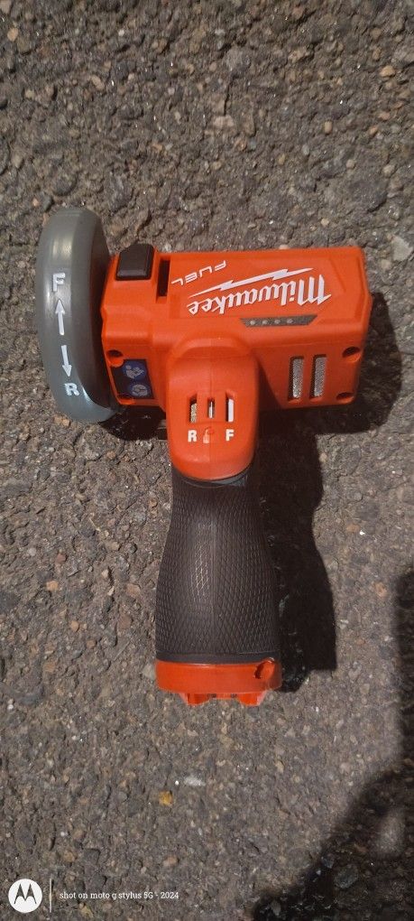 Milwaukee 3" Cut-off Tool