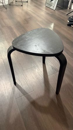 Black Triangle Side Table with Curved Legs