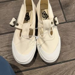 New Vans Women’s Size 6 $15