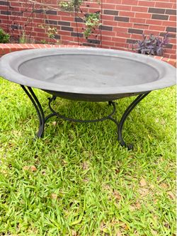 Large Fire Pit with Spark Screen & Stand