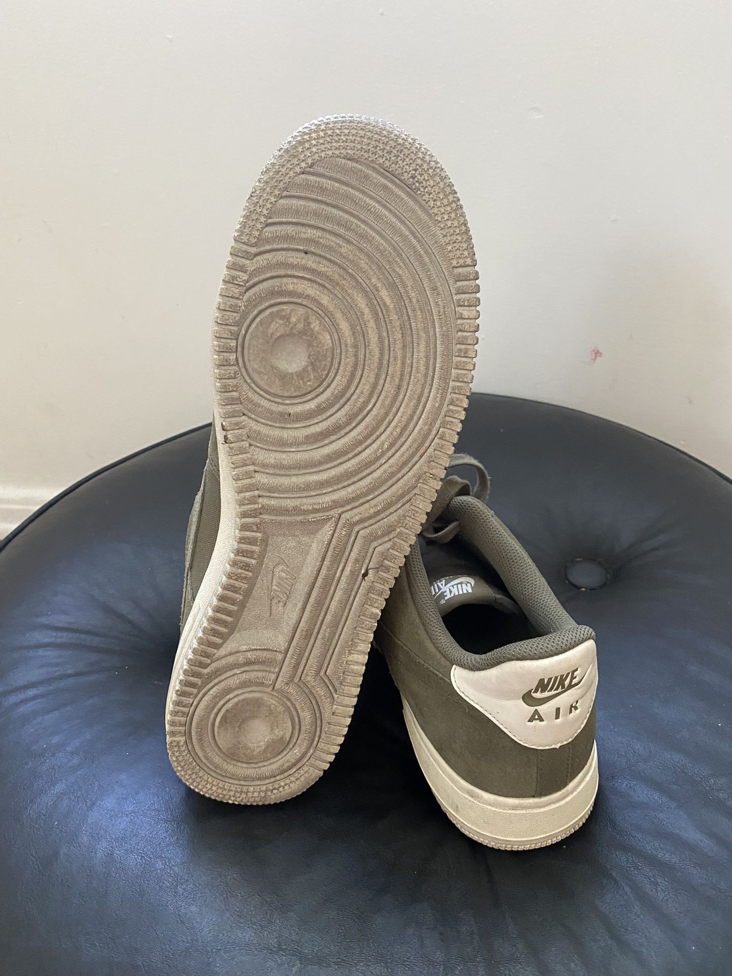 Nike Air Force 1 Suede Size 11.5 Medium Olive/Sail AR0265-200