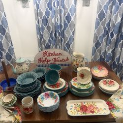 Pioneer women plates,bowls