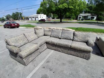 Nice Sectional! Delivery Available!