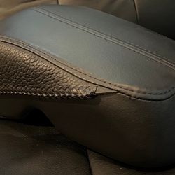HARLEY DAVIDSON SOFTAIL REAR PASSENGER PILLION SEAT RDW-92/61-0067 22089