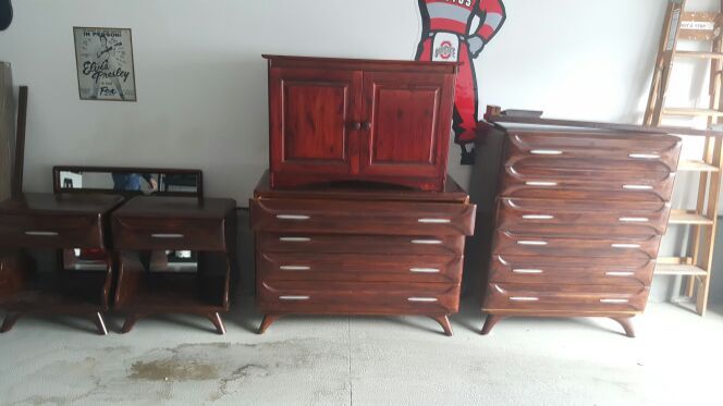 1950 Antique Solid Pine bedroom furniture