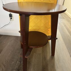 Round Side Table 