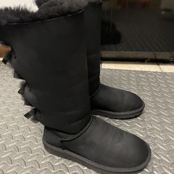 UGG BLACK BAILEY BOW TALL II SUEDE/ SHEEPSKIN BOOTS, WOMEN US SIZE 8