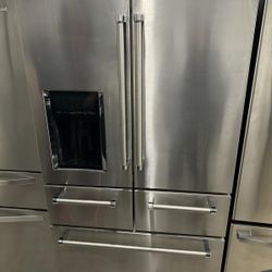 Kitchen aid stanless Steel Refrigerator/ DELIVERY AVAILABLE 