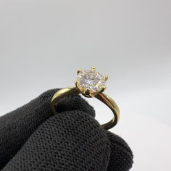 Moissanite 1 CTW Ring Size 6 [Never worn before]
