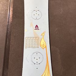 BURTON A45 WOMEN'S SNOWBOARD SIZE 145 for Sale in San Jose, CA