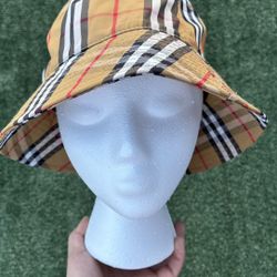 🧢 Vintage Check Bucket Hat (One Size)