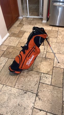 Nice Titleist light weight stand bag