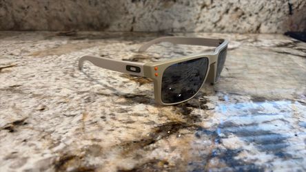 Oakley shades