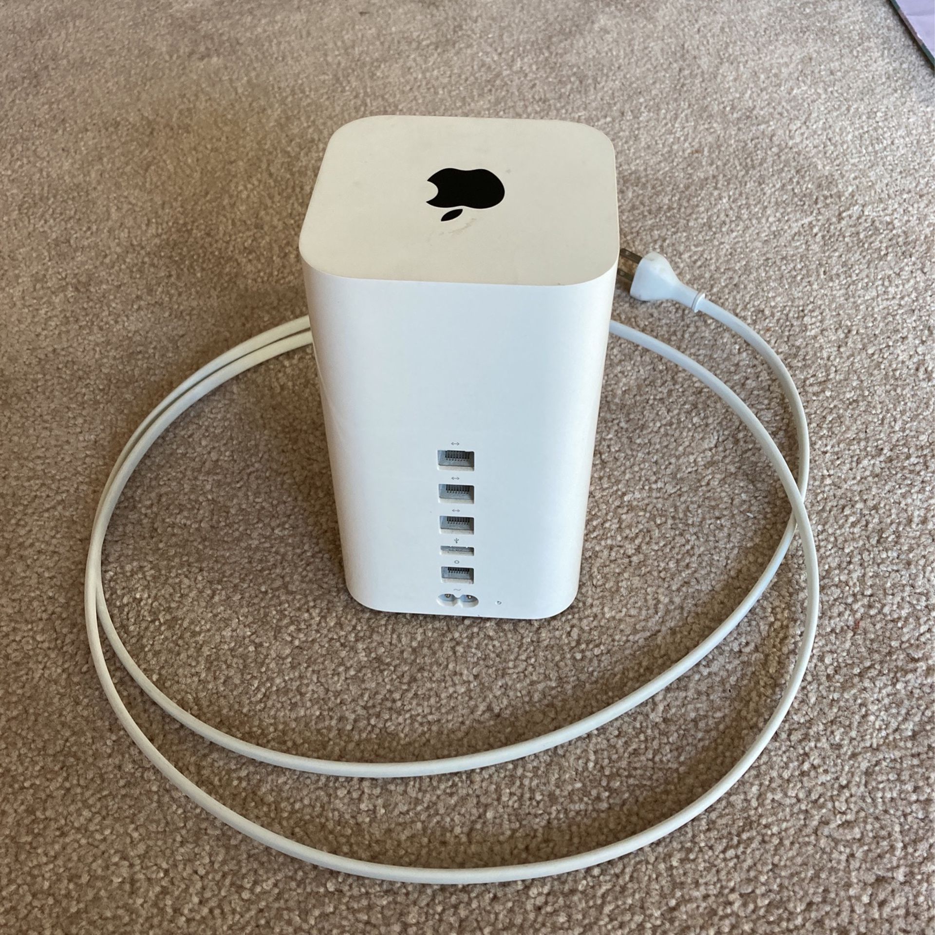 AirPort Time Capsule, 5th Generation (2 TB)