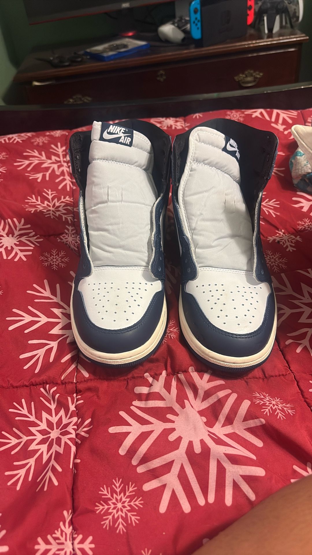 Jordan 1 Retro High “Midnight Navy”