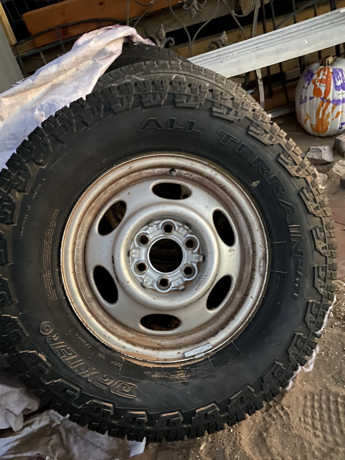 New Dextero P235/75R/15 Mounted W/Rim