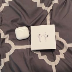AirPods 4s