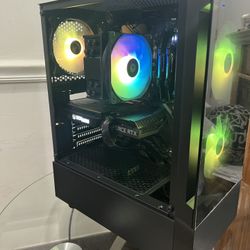 High End Gaming Pc / Streaming READ DISC