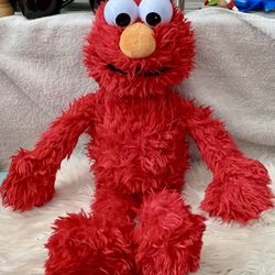 2014 Interactive Singing teaching Elmo