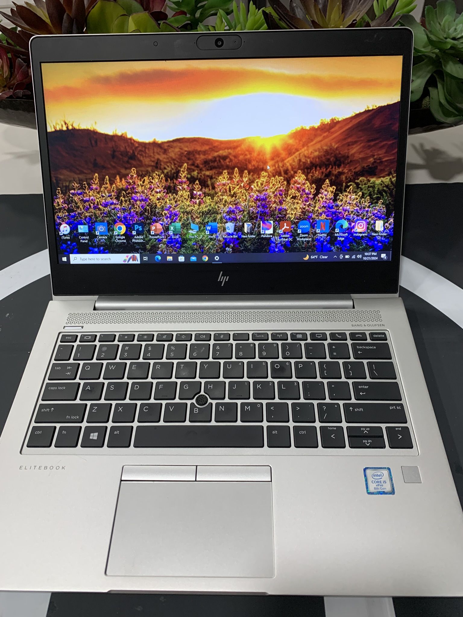i5…i5…i5… HP ÉLITEBOOK model # 850-G6 …8 GENERATION comes with BANG & OLUFSEN SOUND VERY CLEAR 128 GB SOLID STATE HARD DRIVE …( capacity ) 8.0 GB